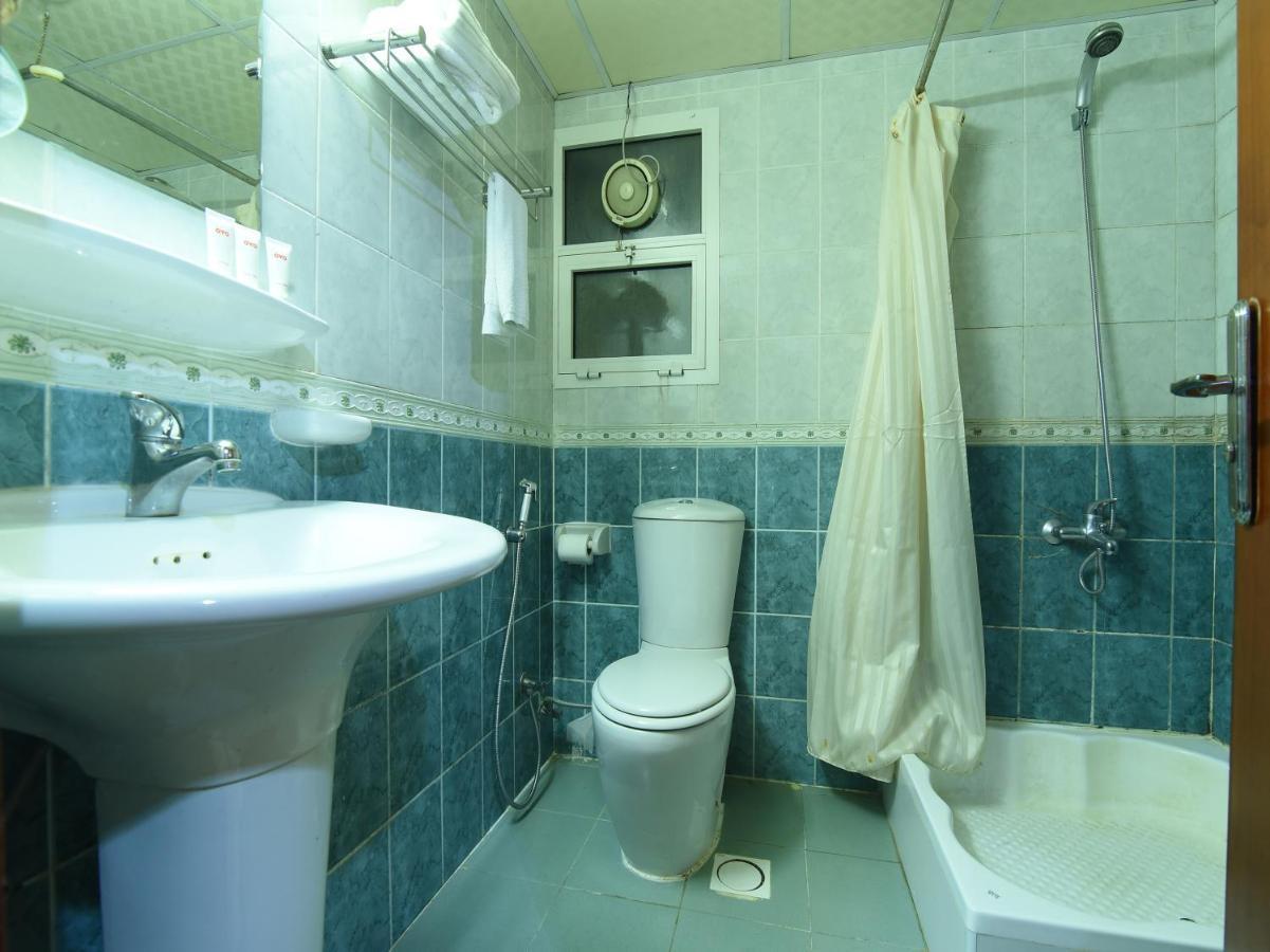 Oyo 274 California Suites Fudżajra Zewnętrze zdjęcie