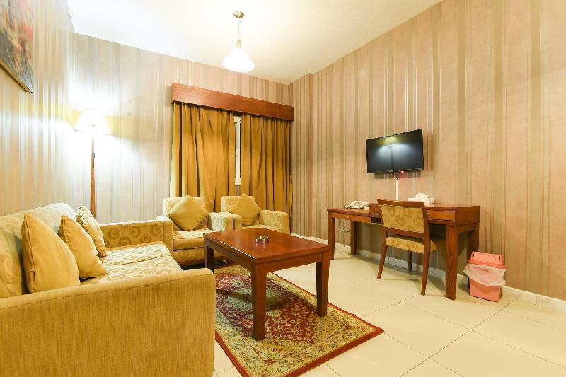 Oyo 274 California Suites Fudżajra Zewnętrze zdjęcie